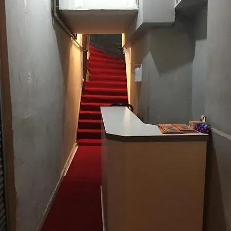 Trilya Hotel *